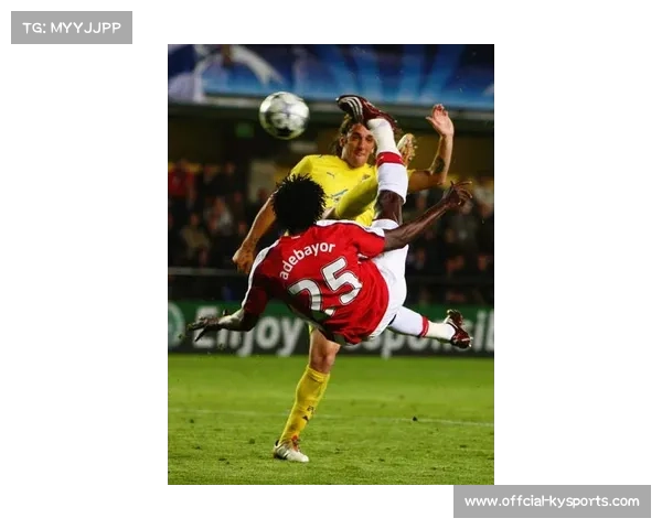 津门虎门将闫炳良开球失误，特谢拉吊射险破门